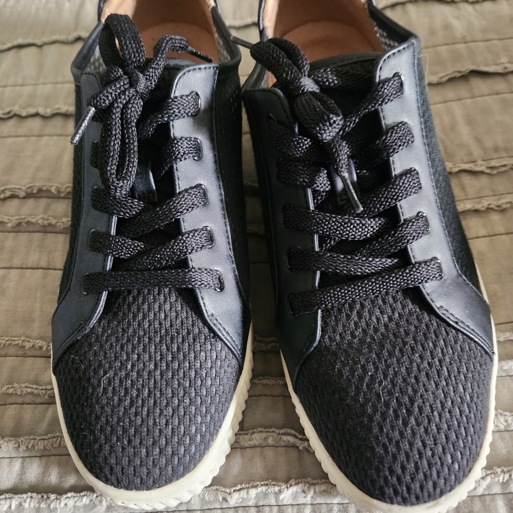 Naturalizer Topaz mesh sneaker
